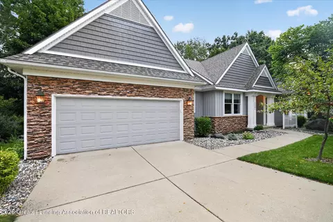 Exterior - 13201 Watercrest Dr, Dewitt, MI 48820 photo 2 of 16