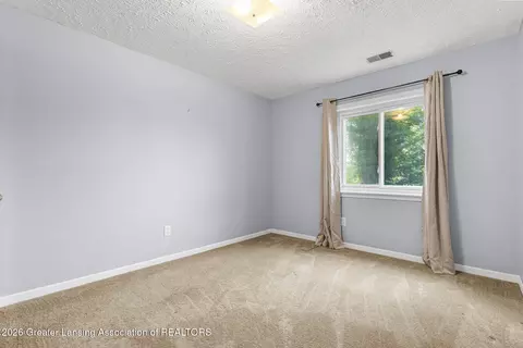 Bedroom - 6044 Bishop Rd, Lansing, MI 48911 photo 5 of 5