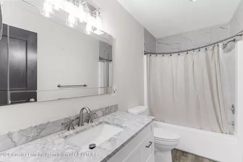 Bath - 6044 Bishop Rd, Lansing, MI 48911 photo 1 of 4