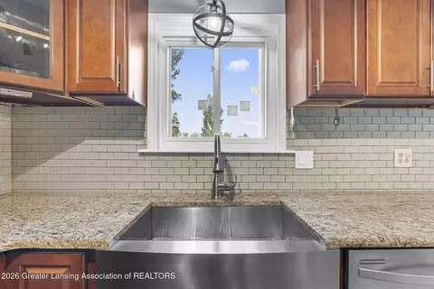 Kitchen - 6044 Bishop Rd, Lansing, MI 48911 photo 2 of 4