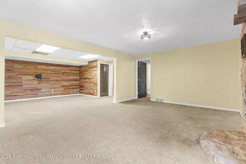 Living - 6044 Bishop Rd, Lansing, MI 48911 photo 9 of 9