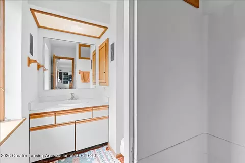 Bath - 1390 E Haslett Rd, Williamston, MI 48895 photo 4 of 6