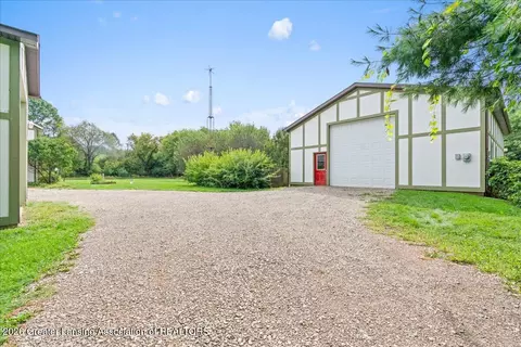 Exterior - 1390 E Haslett Rd, Williamston, MI 48895 photo 3 of 6
