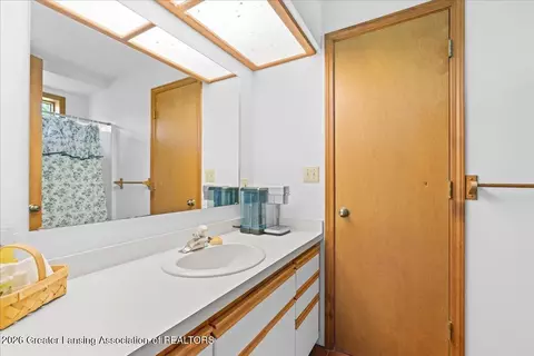 Bath - 1390 E Haslett Rd, Williamston, MI 48895 photo 6 of 6