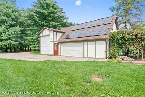 Exterior - 1390 E Haslett Rd, Williamston, MI 48895 photo 5 of 6