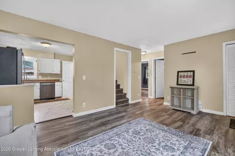 Entry Way - 3216 Young Ave, Lansing, MI 48906 photo 2 of 6