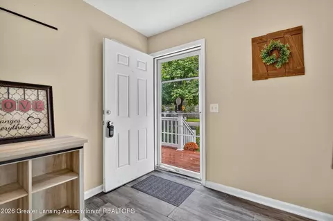 Entry Way - 3216 Young Ave, Lansing, MI 48906 photo 1 of 6