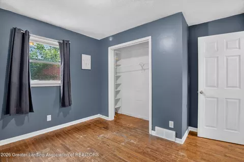 Bedroom - 3216 Young Ave, Lansing, MI 48906 photo 2 of 5