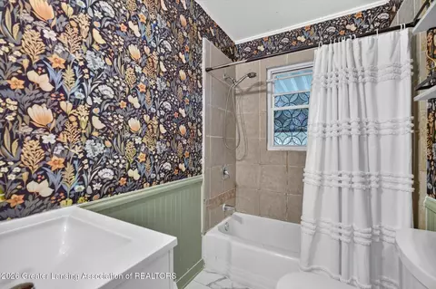 Bath - 3216 Young Ave, Lansing, MI 48906 photo 1 of 3