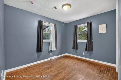 Bedroom - 3216 Young Ave, Lansing, MI 48906 photo 1 of 5