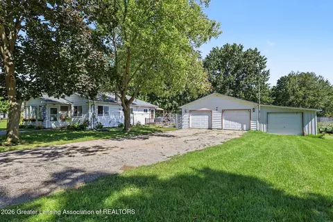 Exterior - 103 S Washington St, Perry, MI 48872 photo 2 of 2