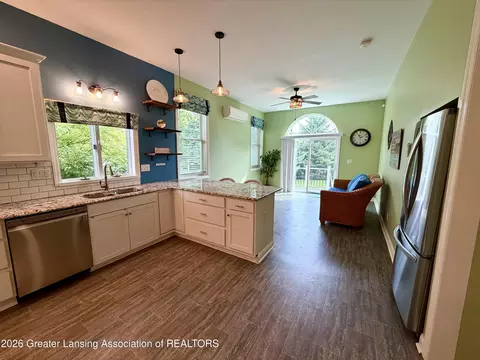 Kitchen - 919 Degroff St, Grand Ledge, MI 48837 photo 5 of 8