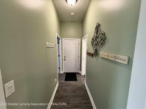 Entry Way - 919 Degroff St, Grand Ledge, MI 48837 photo 2 of 3