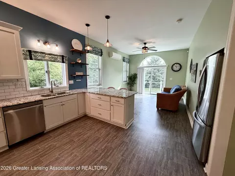 Kitchen - 919 Degroff St, Grand Ledge, MI 48837 photo 6 of 7
