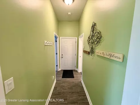 Entry Way - 919 Degroff St, Grand Ledge, MI 48837 photo 4 of 4