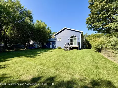 Exterior - 919 Degroff St, Grand Ledge, MI 48837 photo 11 of 13