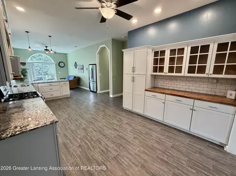 Kitchen - 919 Degroff St, Grand Ledge, MI 48837 photo 2 of 7