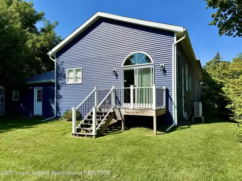 Exterior - 919 Degroff St, Grand Ledge, MI 48837 photo 12 of 13
