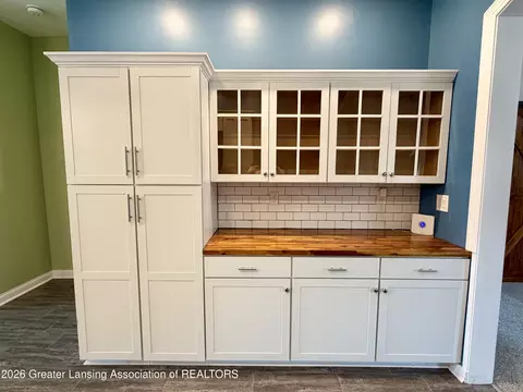 Kitchen - 919 Degroff St, Grand Ledge, MI 48837 photo 1 of 8