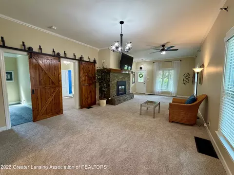Living - 919 Degroff St, Grand Ledge, MI 48837 photo 3 of 9