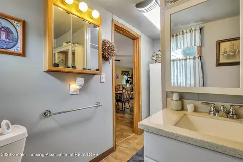 Bath - 120 E Shepherd St, Charlotte, MI 48813 photo 2 of 2