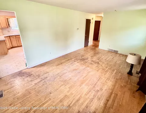 Living - 744 Walnut St, Charlotte, MI 48813 photo 3 of 3