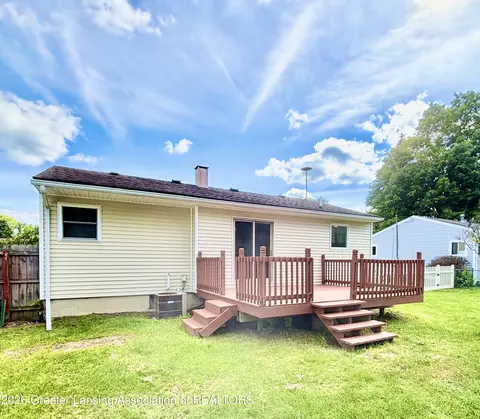 Exterior - 744 Walnut St, Charlotte, MI 48813 photo 2 of 7