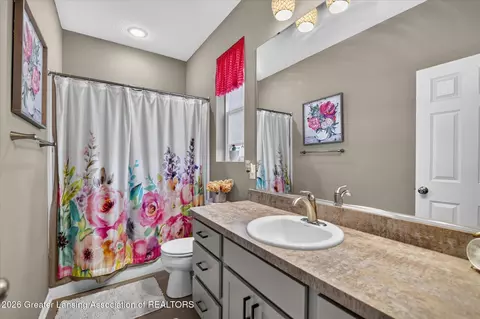 Bath - 4185 Presidents Way, Dewitt, MI 48820 photo 1 of 1