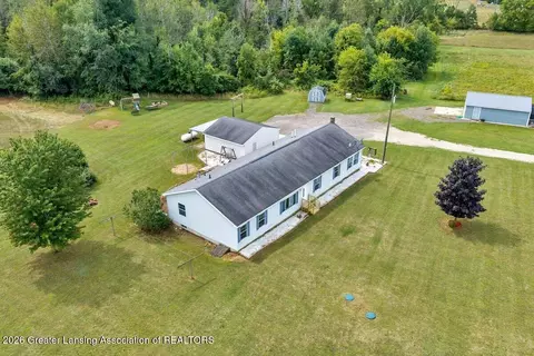View/Area - 11791 W Roggy Rd, Sumner, MI 48889 photo 2 of 13