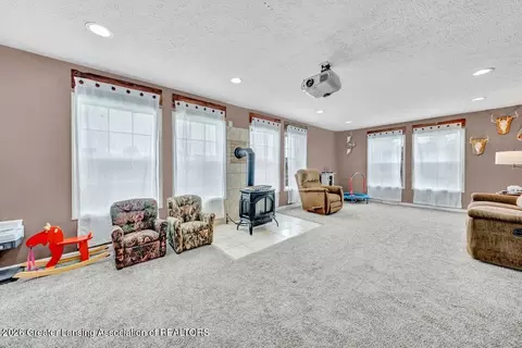 Living - 11791 W Roggy Rd, Sumner, MI 48889 photo 2 of 2