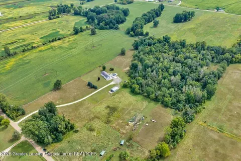 View/Area - 11791 W Roggy Rd, Sumner, MI 48889 photo 5 of 13