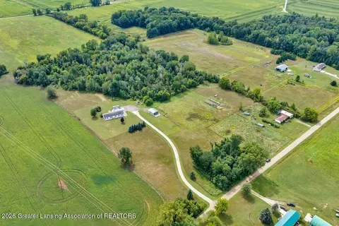View/Area - 11791 W Roggy Rd, Sumner, MI 48889 photo 3 of 13