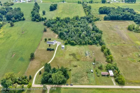 View/Area - 11791 W Roggy Rd, Sumner, MI 48889 photo 6 of 13