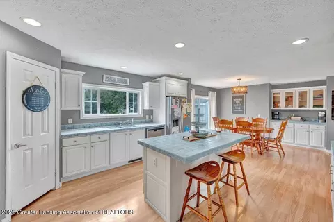 Kitchen - 11791 W Roggy Rd, Sumner, MI 48889 photo 1 of 5