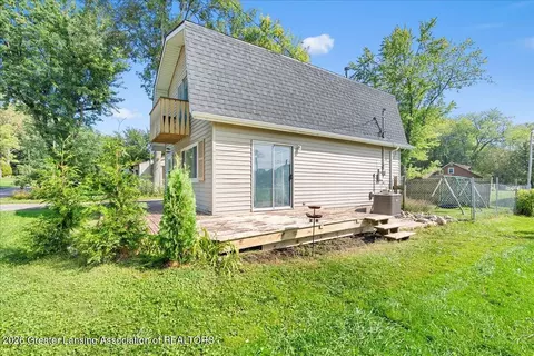 Exterior - 15337 Rickard Ln, Bath, MI 48808 photo 1 of 3
