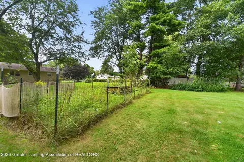 Exterior - 12916 Rambler Rd, Dewitt, MI 48820 photo 6 of 9