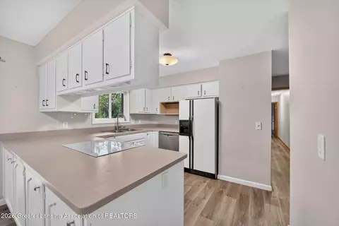 Kitchen - 12916 Rambler Rd, Dewitt, MI 48820 photo 1 of 4