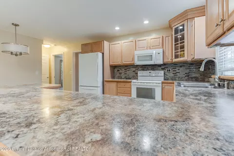 Kitchen - 4275 Keller Rd, Holt, MI 48842 photo 4 of 4