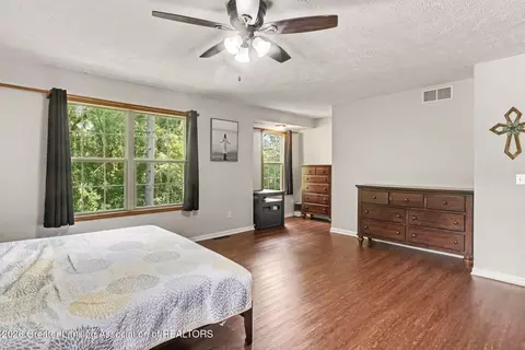 Bedroom - 12033 Pine Ridge Dr, Perry, MI 48872 photo 3 of 5
