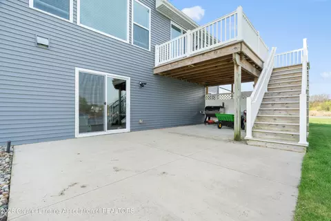 Exterior - 612 Launch Point Dr, Perry, MI 48872 photo 4 of 6