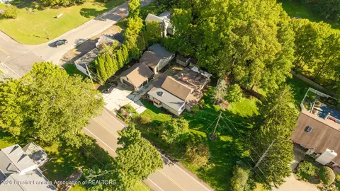 View/Area - 6945 Delta River Dr, Lansing, MI 48906 photo 2 of 4