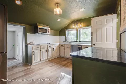 Kitchen - 6945 Delta River Dr, Lansing, MI 48906 photo 1 of 3