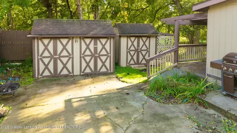 Exterior - 6945 Delta River Dr, Lansing, MI 48906 photo 5 of 5