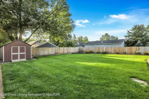 Exterior - 706 E Higham St, Saint Johns, MI 48879 photo 2 of 6