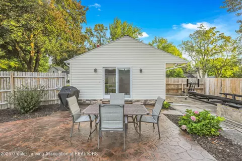 Exterior - 706 E Higham St, Saint Johns, MI 48879 photo 1 of 6