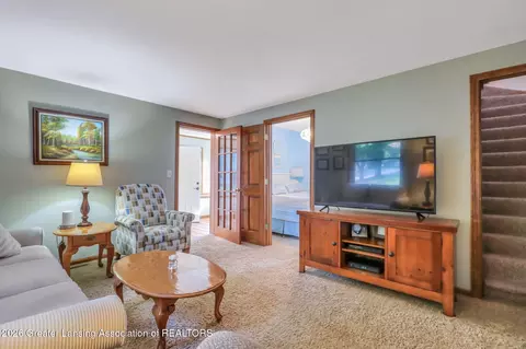 Living - 706 E Higham St, Saint Johns, MI 48879 photo 1 of 1