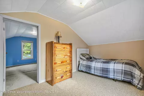 Bedroom - 706 E Higham St, Saint Johns, MI 48879 photo 4 of 7