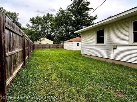 Exterior - 4592 Holt Rd, Holt, MI 48842 photo 5 of 7