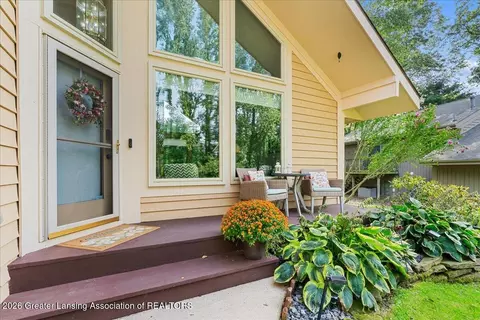 Exterior - 1067 Wild Ginger Trl, Haslett, MI 48840 photo 2 of 7