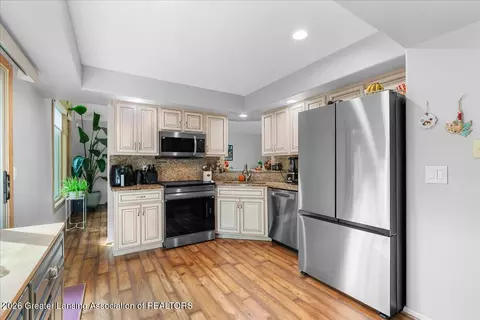 Kitchen - 1067 Wild Ginger Trl, Haslett, MI 48840 photo 1 of 2